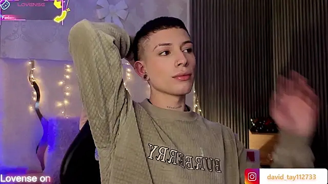 boyfox tay online show from February 2026 07:25:01 PM