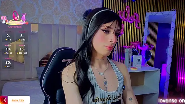 Snapshot of boyfox_tay chatting on June 2026 04:40:02 AM boyfox tay online show from June 2026 04:40:02 AM