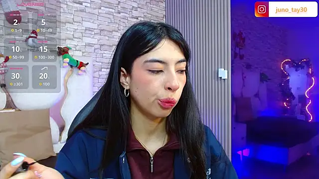 Snapshot of juno_tay chatting on December 2025 11:49:01 AM juno tay online show from December 2025 11:49:01 AM