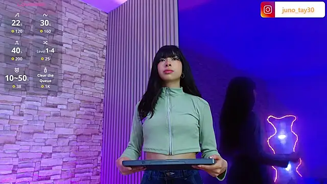 juno tay online show from September 2025 07:04:01 PM