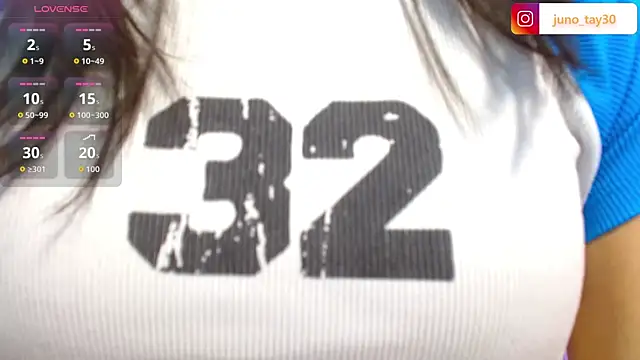 Snapshot of juno_tay chatting on November 2025 11:58:01 AM juno tay online show from November 2025 11:58:01 AM