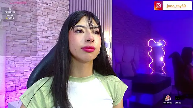 Snapshot of juno_tay chatting on November 2025 11:55:01 AM juno tay online show from November 2025 11:55:01 AM