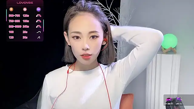 xiaoyue8888 online show from September 2025 01:17:02 AM