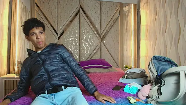 Snapshot of Hotcouple_222 chatting on February 2026 07:25:02 AM Hotcouple 222 online show from February 2026 07:25:02 AM