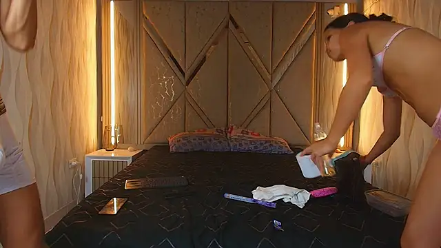 Hotcouple 222 online show from April 2026 07:15:02 AM