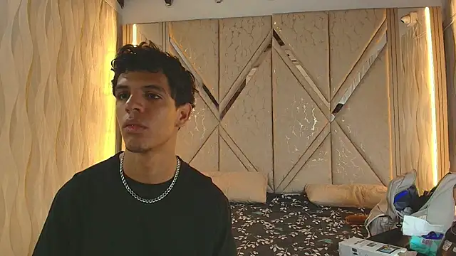 Snapshot of Hotcouple_222 chatting on February 2026 07:27:01 AM Hotcouple 222 online show from February 2026 07:27:01 AM