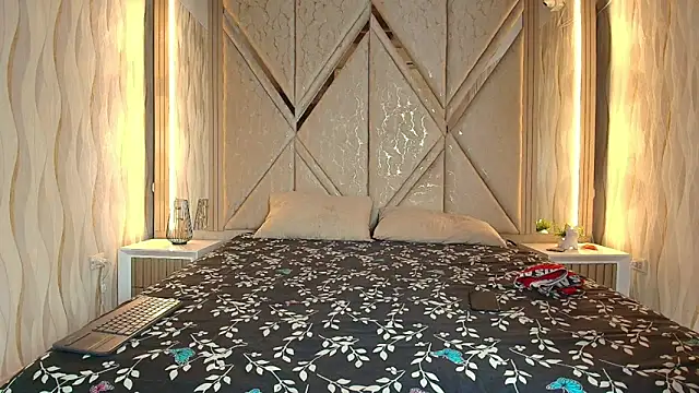 Snapshot of Hotcouple_222 chatting on February 2026 07:30:02 AM Hotcouple 222 online show from February 2026 07:30:02 AM