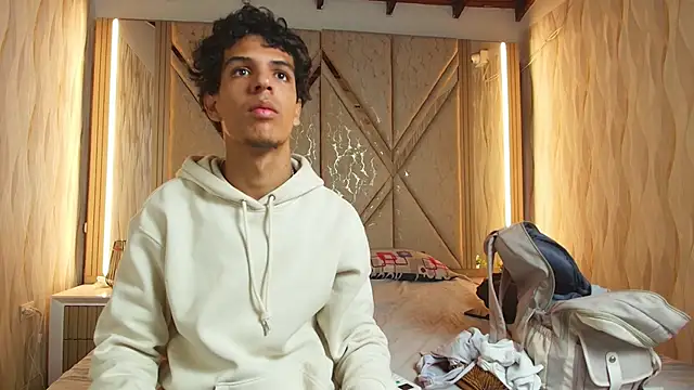 Hotcouple 222 online show from March 2026 07:32:01 PM