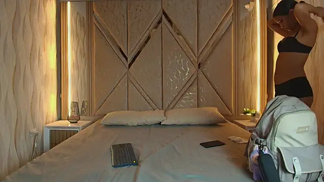 Snapshot of Hotcouple_222 chatting on January 2026 07:23:01 AM Hotcouple 222 online show from January 2026 07:23:01 AM