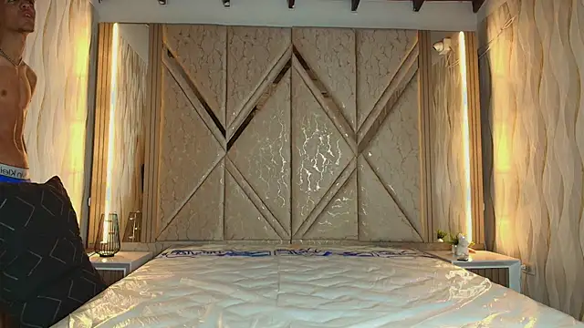 Snapshot of Hotcouple_222 chatting on January 2026 07:26:02 AM Hotcouple 222 online show from January 2026 07:26:02 AM