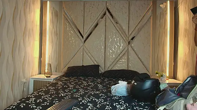 Snapshot of Hotcouple_222 chatting on January 2026 07:23:02 AM Hotcouple 222 online show from January 2026 07:23:02 AM