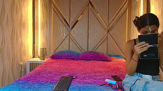 Snapshot of Hotcouple_222 chatting on November 2025 07:31:01 AM Hotcouple 222 online show from November 2025 07:31:01 AM