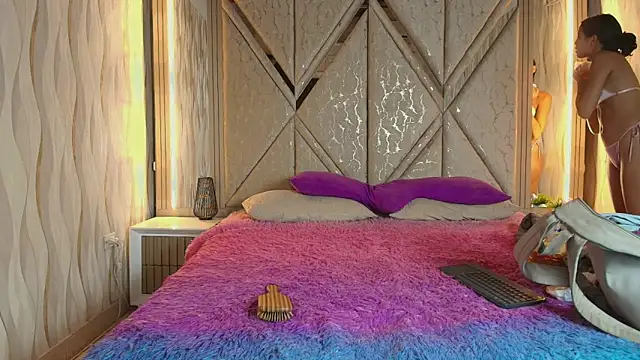 Snapshot of Hotcouple_222 chatting on February 2026 07:24:01 AM Hotcouple 222 online show from February 2026 07:24:01 AM