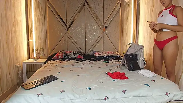 Hotcouple 222 online show from April 2026 05:29:01 PM