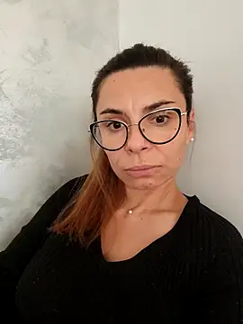 Victoria Vergara online show from September 2025 03:29:01 PM