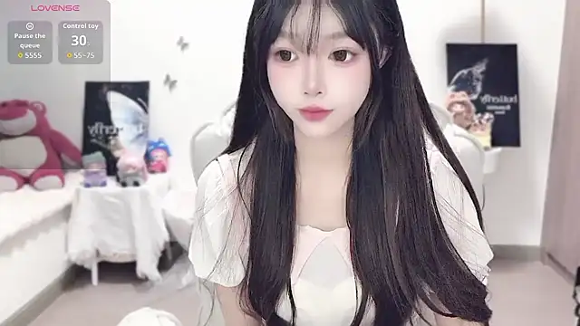 -EEBABY online show from October 2025 10:45:01 PM