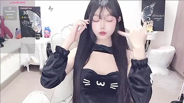 Snapshot of -EEBABY chatting on May 2026 05:43:01 PM -EEBABY online show from May 2026 05:43:01 PM