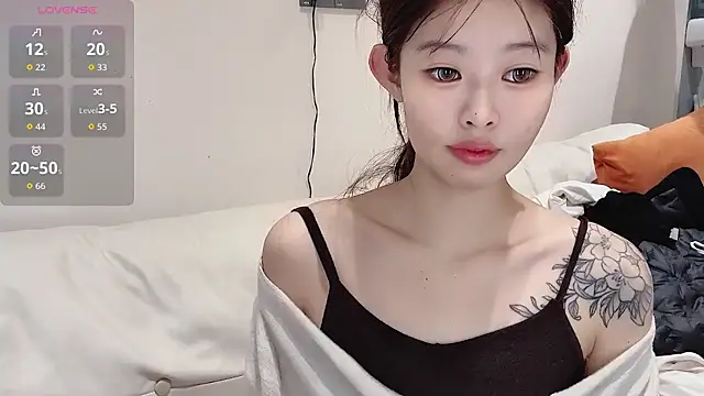 Snapshot of A-Sweet-168-M chatting on October 2025 01:04:02 AM A-Sweet-168-M online show from October 2025 01:04:02 AM