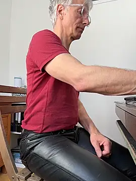 SexyLeon8 online show from April 2026 08:49:01 AM