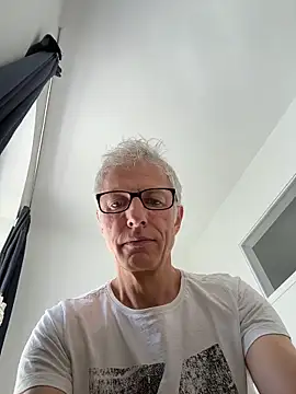 Snapshot of SexyLeon8 chatting on June 2026 09:10:02 AM SexyLeon8 online show from June 2026 09:10:02 AM