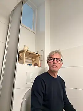 SexyLeon8 online show from September 2025 09:46:02 AM