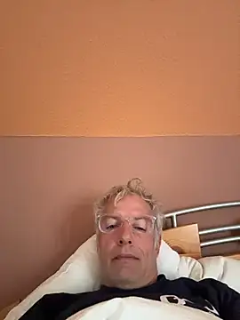 Snapshot of SexyLeon8 chatting on June 2026 05:52:02 AM SexyLeon8 online show from June 2026 05:52:02 AM