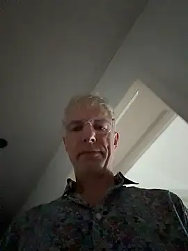 Snapshot of SexyLeon8 chatting on November 2025 09:03:02 AM SexyLeon8 online show from November 2025 09:03:02 AM