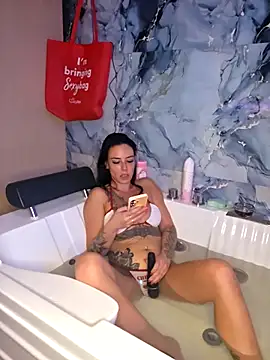 littleladyshelly online show from February 2026 07:26:01 PM