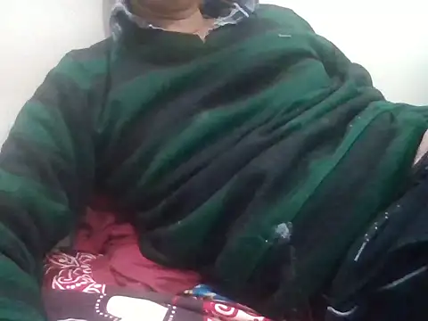Sahilsingh224 online show from November 2025 04:12:02 PM