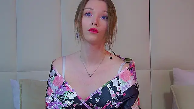 KeiraAsti online show from March 2026 06:20:01 AM