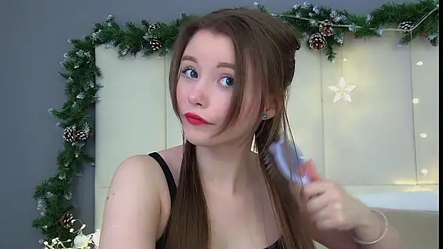 KeiraAsti online show from December 2025 08:42:01 AM