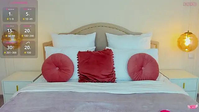 MilaMour online show from November 2025 08:23:02 PM