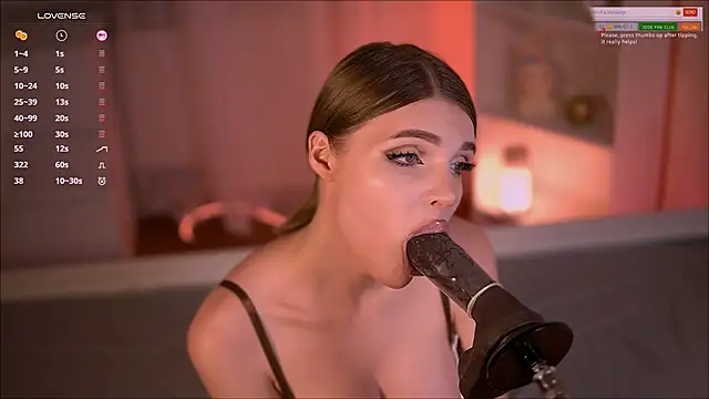 l0lidream  online show from October 2025 04:17:02 PM