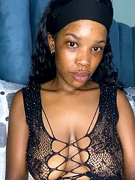 Caramel Mellow online show from January 2026 10:35:02 PM