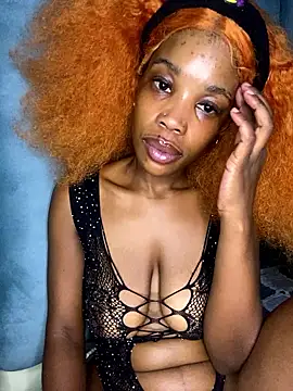 Caramel Mellow online show from January 2026 11:31:01 PM