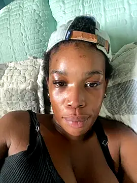 Caramel Mellow online show from November 2025 03:49:01 PM