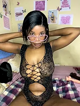 Caramel Mellow online show from September 2025 08:04:02 PM