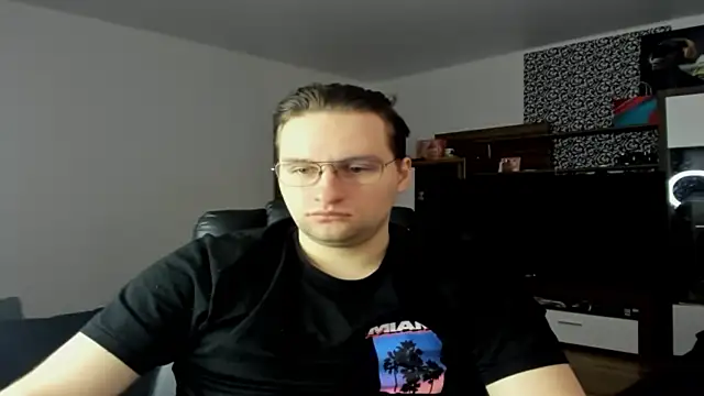 Snapshot of romiosabrino chatting on January 2026 12:45:02 PM romiosabrino online show from January 2026 12:45:02 PM