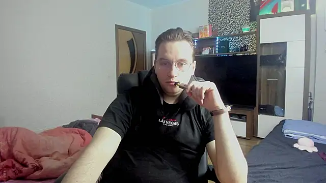 Snapshot of romiosabrino chatting on March 2026 12:42:01 PM romiosabrino online show from March 2026 12:42:01 PM