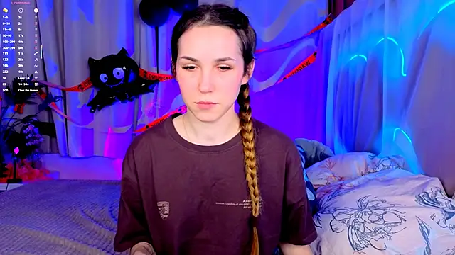 -CindyLou online show from October 2025 08:38:01 PM