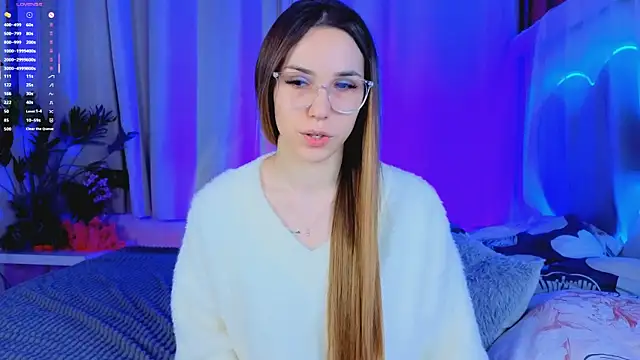 -CindyLou online show from November 2025 05:17:02 AM