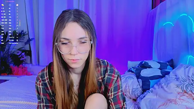 -CindyLou online show from November 2025 05:30:01 AM