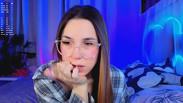 -CindyLou online show from December 2025 05:29:02 AM