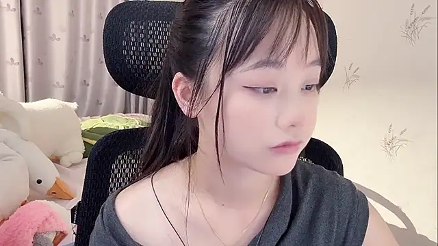 puppy-999 online show from May 2026 12:13:02 PM