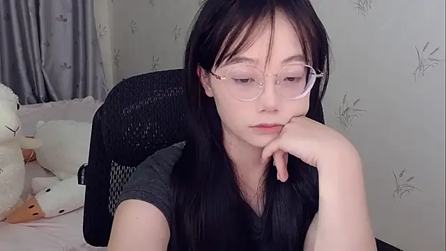 puppy-999 online show from June 2026 02:25:02 PM