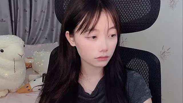 puppy-999 online show from June 2026 12:50:01 PM