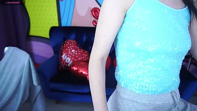 LiviaShy online show from February 2026 02:06:02 PM