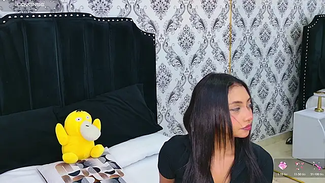 Becca Grims online show from November 2025 03:21:01 AM