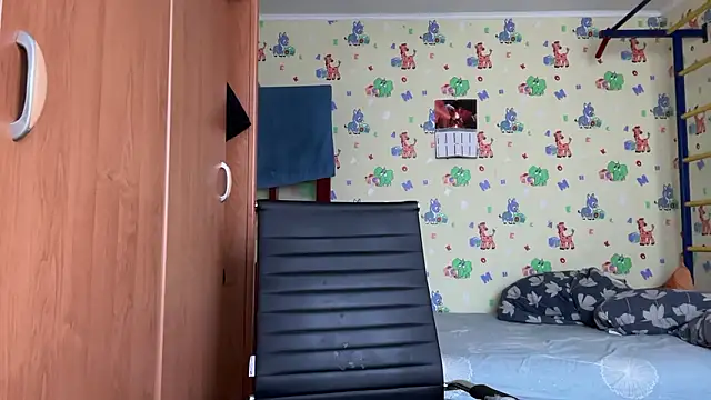 Snapshot of chiraq1945 chatting on March 2026 06:30:02 AM chiraq1945 online show from March 2026 06:30:02 AM