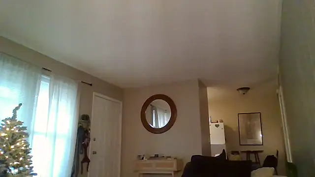 Snapshot of Miss_honey94 chatting on December 2025 01:06:02 PM Miss honey94 online show from December 2025 01:06:02 PM